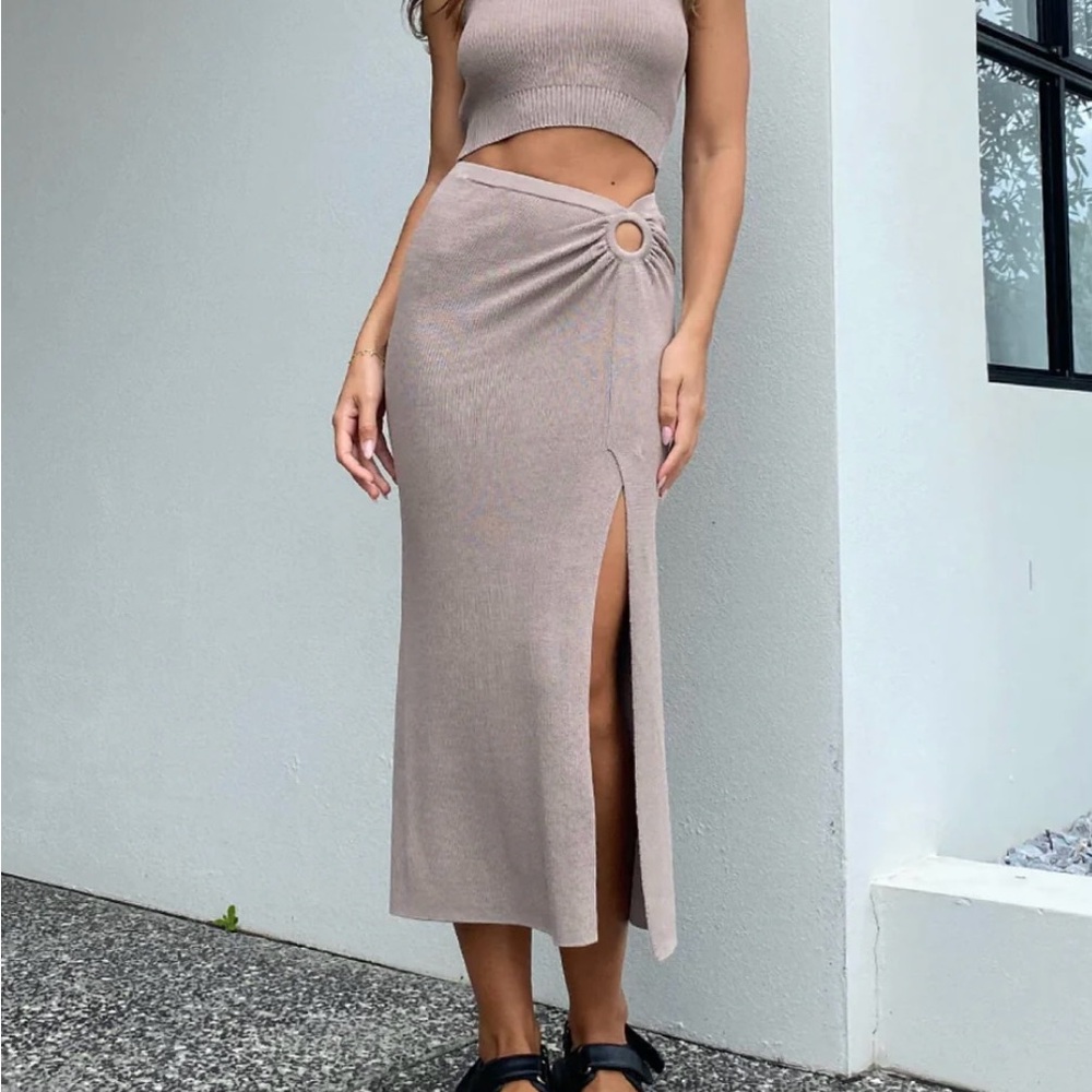 MADISON THE LABEL Tan Women's Skirt with Side Slit